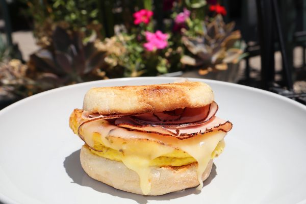 HAM BREAKFAST SANDWICH